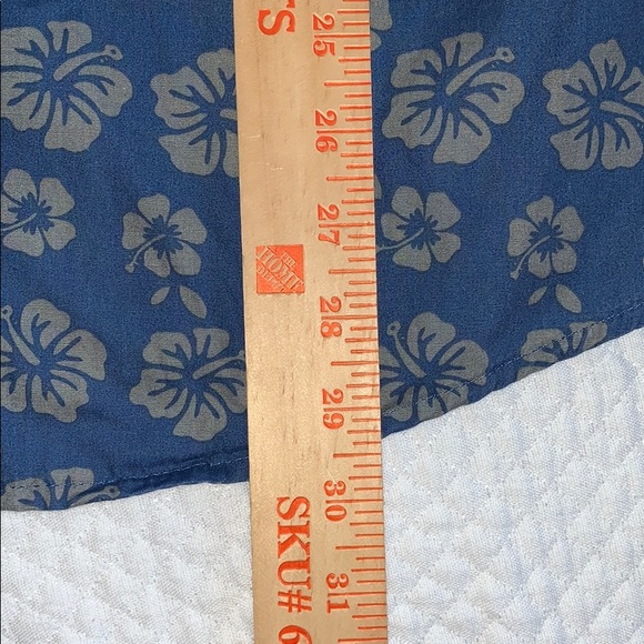 SOLD 🏄‍♂️ WRV Wave Riding Vehicles Floral Shirt - Picture 7 of 7